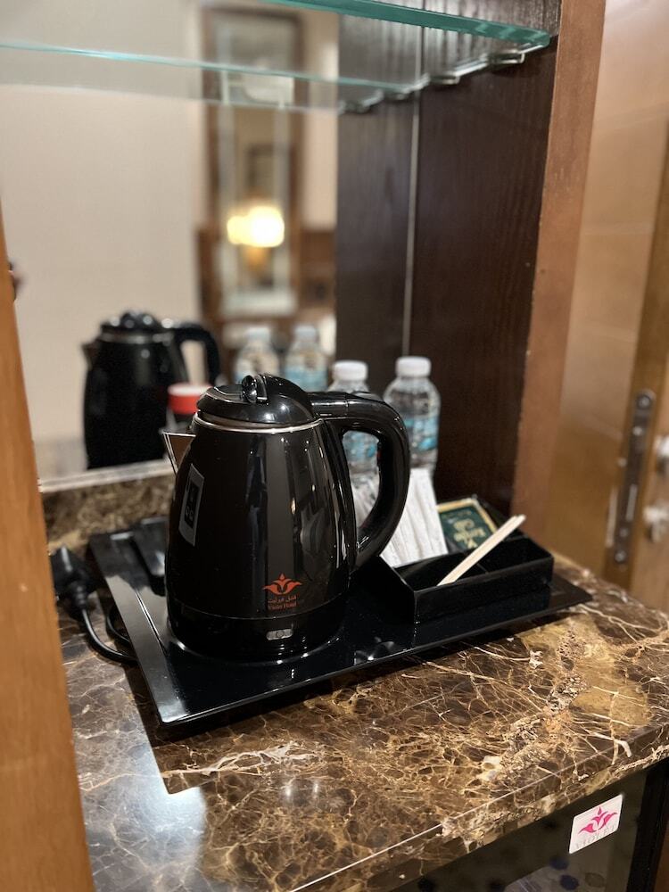 Violet Al Azizia Hotel