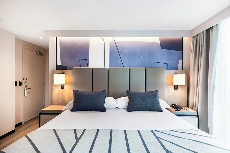 Hotel Riu Plaza Toronto