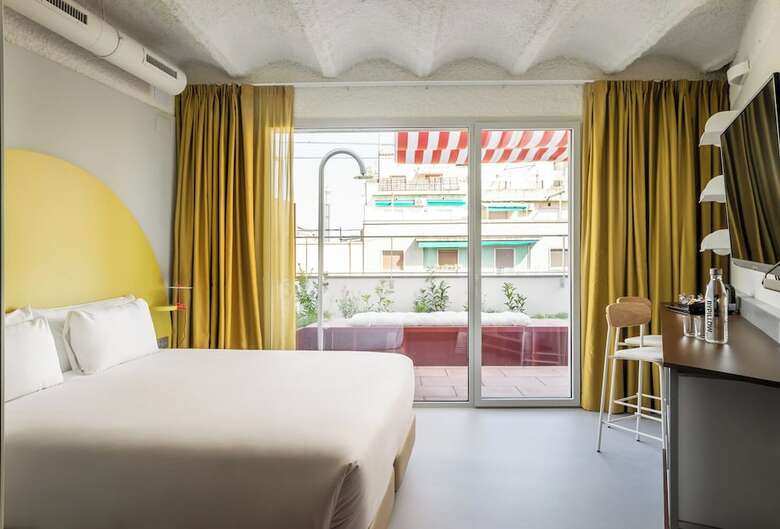 Hotel Bypillow Flamant