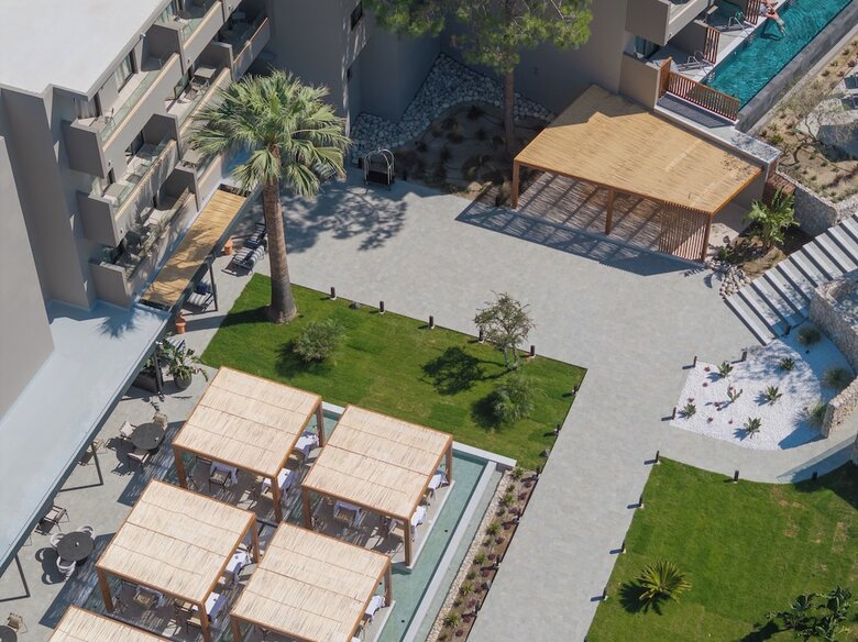 Cab� Hotel Adults Only