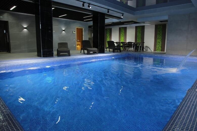 Unique Airport Hotel
