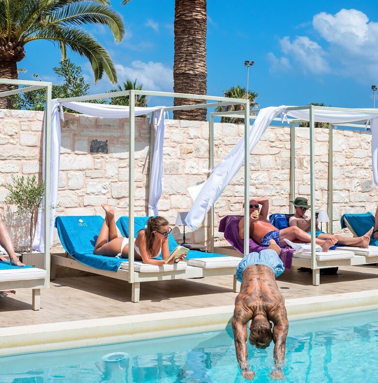 Hotel Airis Boutique & Suites