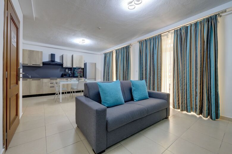 Aparthotel Sliema Tigne Suites
