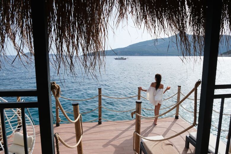 Lures Hotel