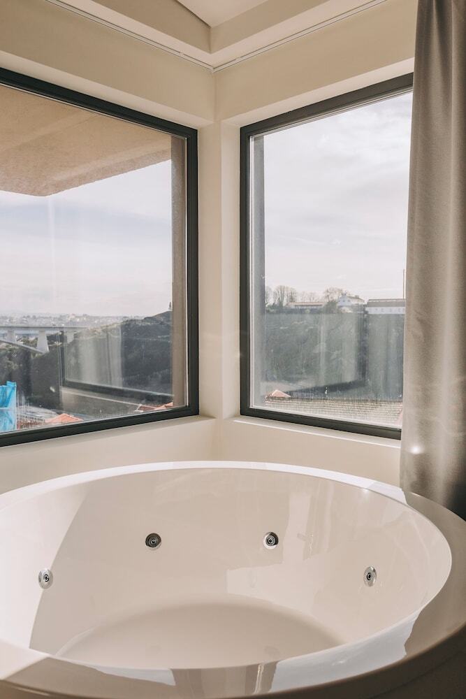 Hotel Lenscape Coterie