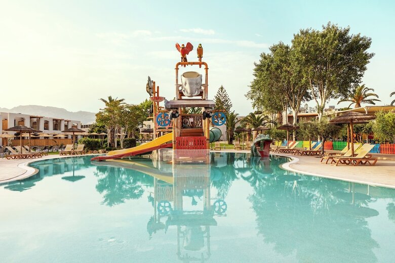 Hotel Akti Coast Club