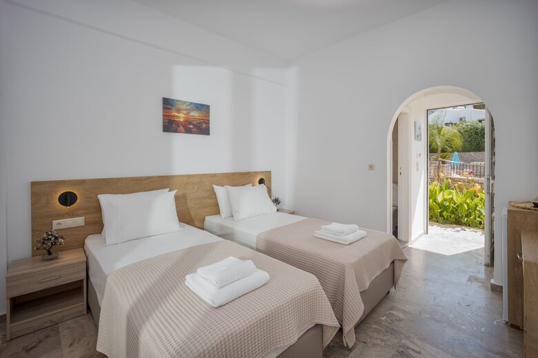 Hotel Amara Seaside By Estia
