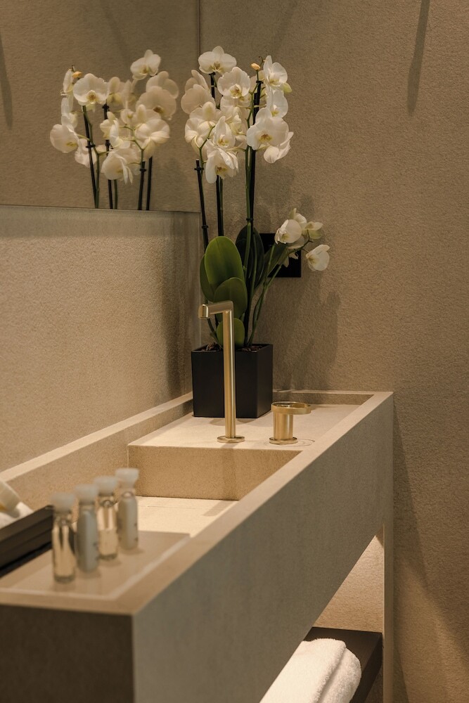 Casaly Hotel & Spa