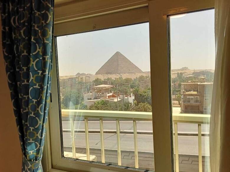 Aura Inn Tiba Pyramids Hotel