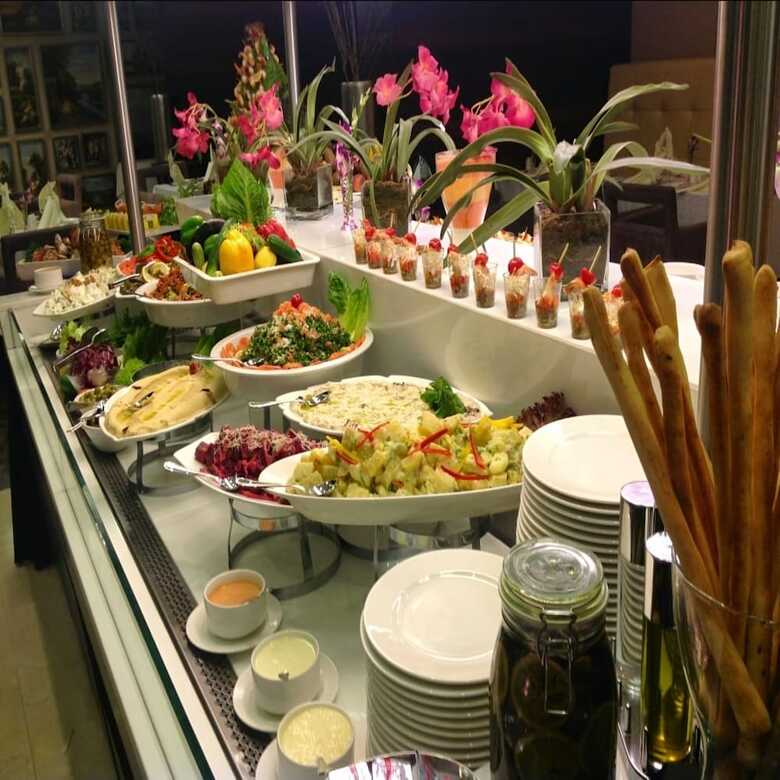 Aura Inn Tiba Pyramids Hotel