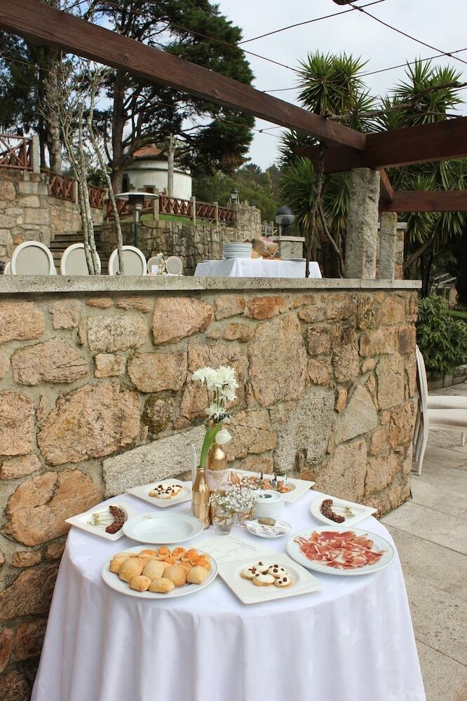 Hotel Pazo De Adr�n