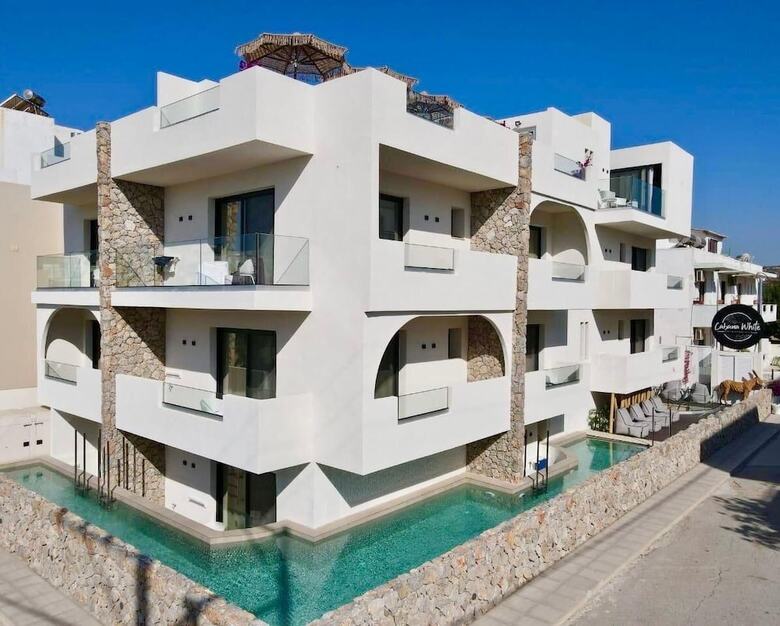 Cabana White Boutique Hotel