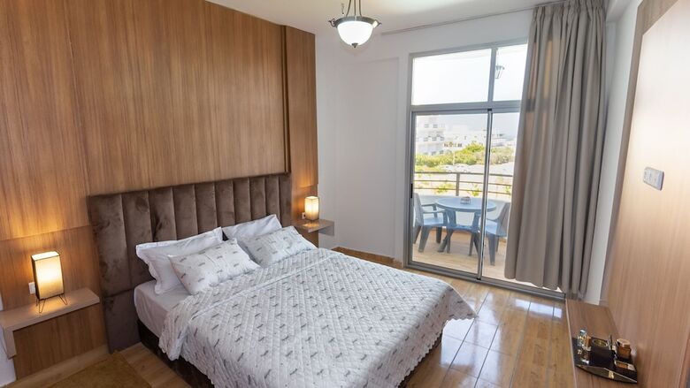Aparthotel Sables D'or
