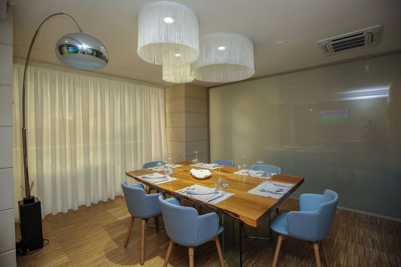 Hotel Vlora Priam, Affiliated By Meli�