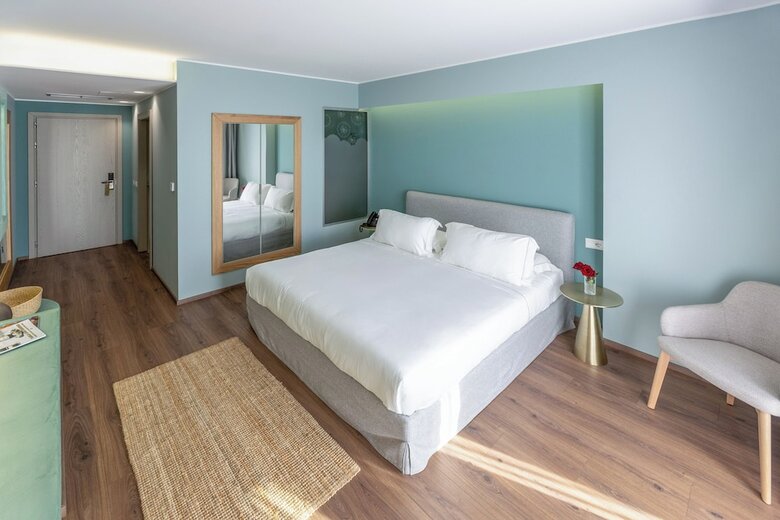 Hotel Vlora Priam, Affiliated By Meli�