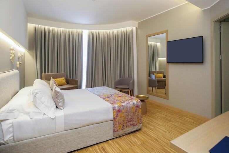 Hotel Vlora Priam, Affiliated By Meli�