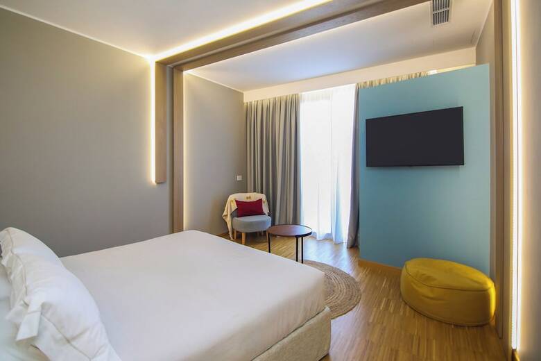 Hotel Vlora Priam, Affiliated By Meli�
