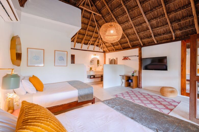 Azulea Bacalar Hotel & Spa - Lagoon Front