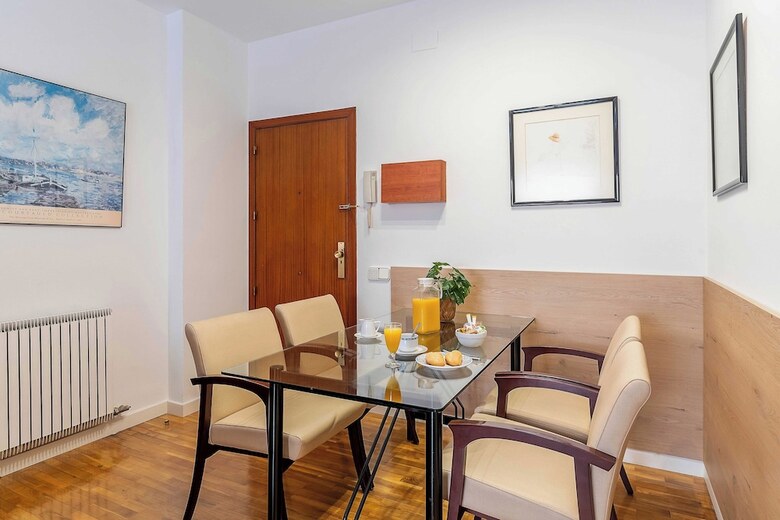 Aparthotel Bertran