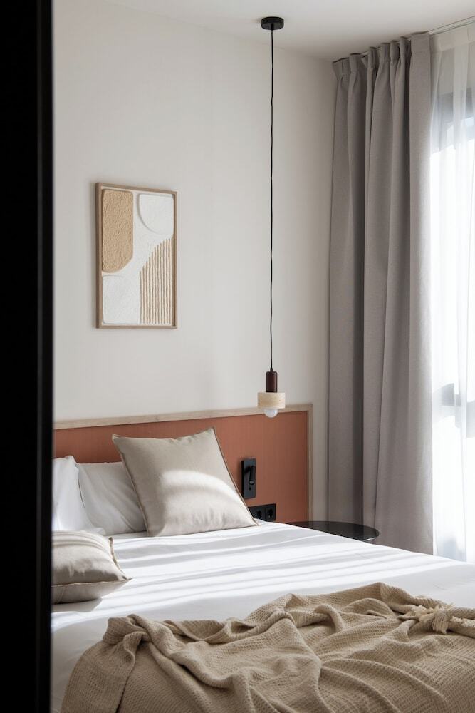 Hotel L�bere Seville Plaza Nueva