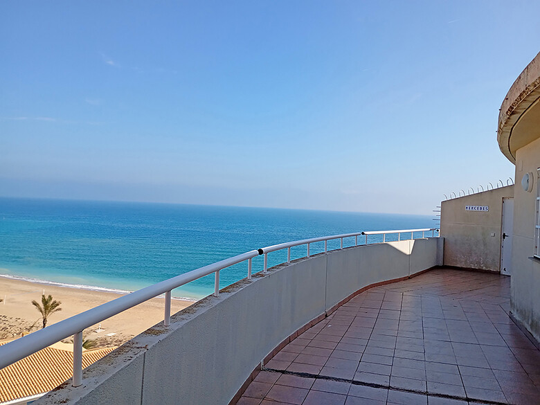 Apartamentos Picasso Pe�iscola 3000