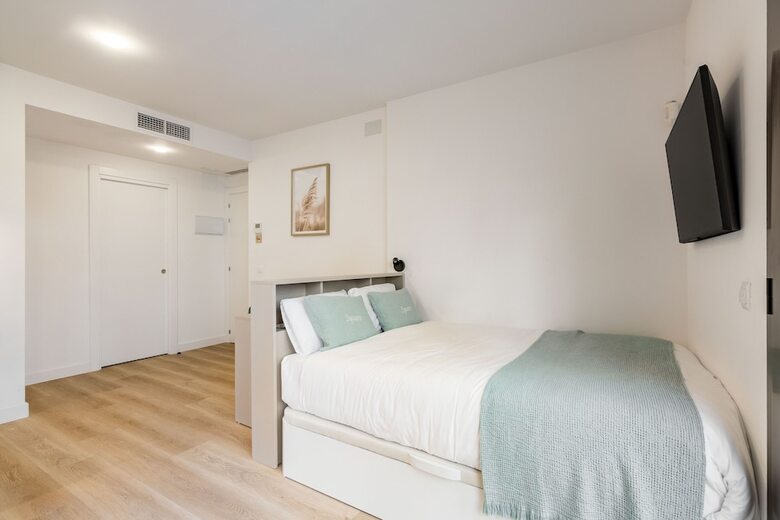 Hotel Square Rooms By Charming