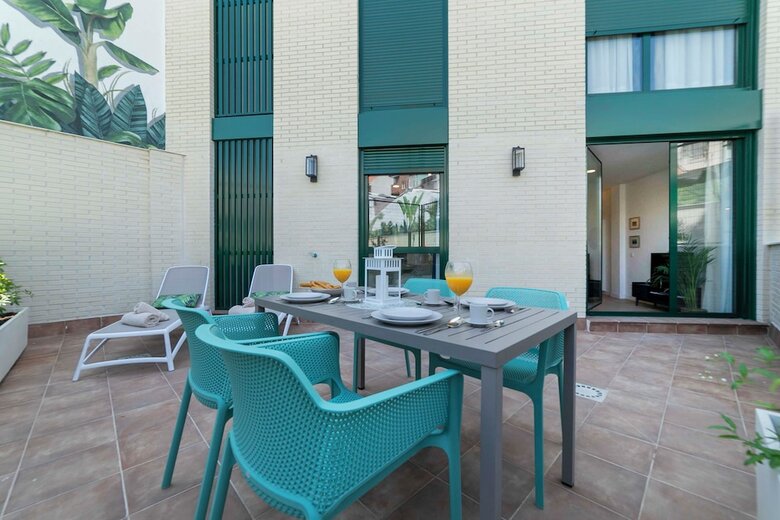 Hostal Aurora Stays By Charming