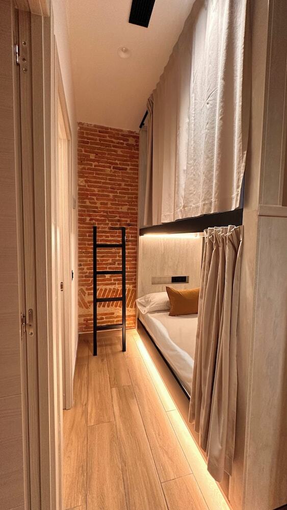 Hotel Literal Hostel