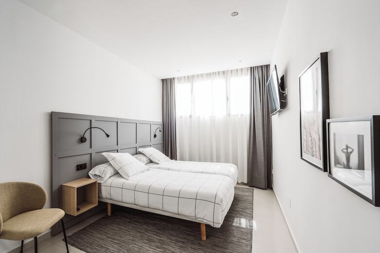 Hotel Chamber� Suites