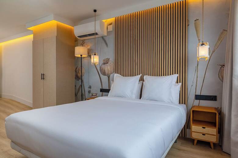 Ha Aparthotel Retiro Suites