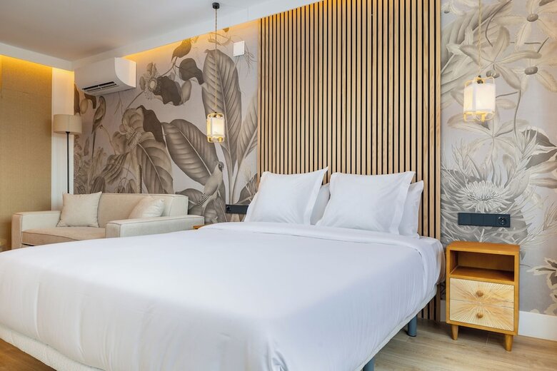 Ha Aparthotel Retiro Suites