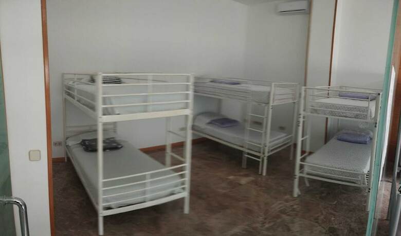 Hostal Hostel M Torres