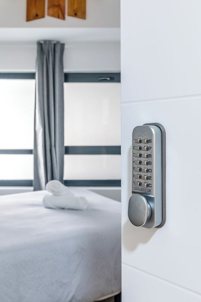 Hotel Ayz Princesa - Auto Check-in Property