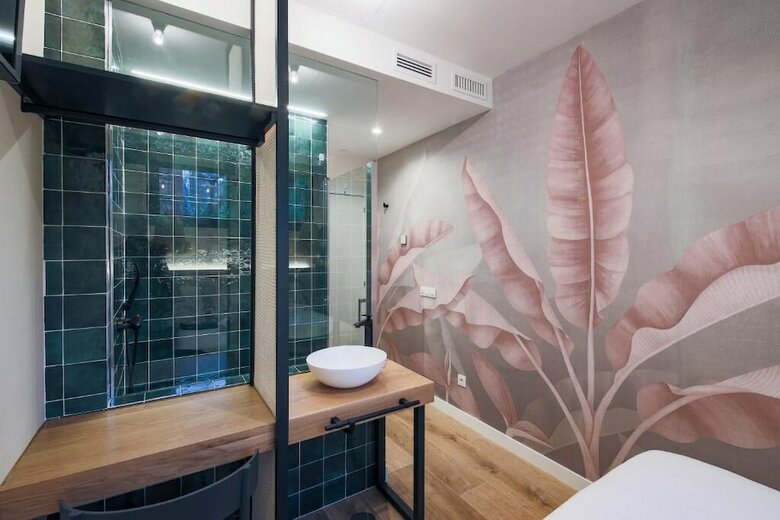 Aparthotel Home42