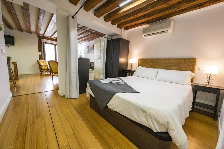 Aparthotel Apartamentos Huertas