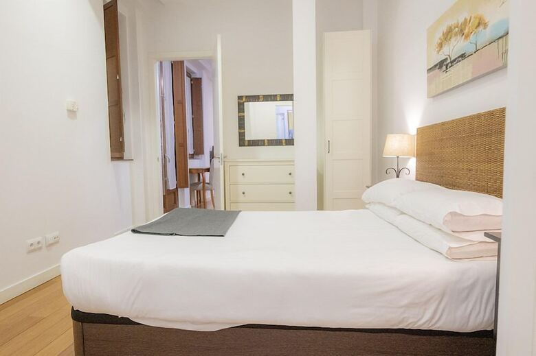 Aparthotel Apartamentos Huertas