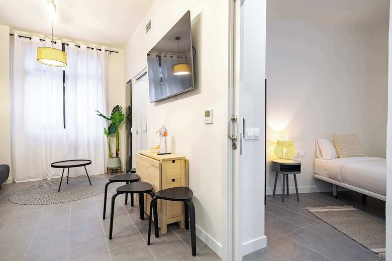 Aparthotel Color Apartments By Olala Homes