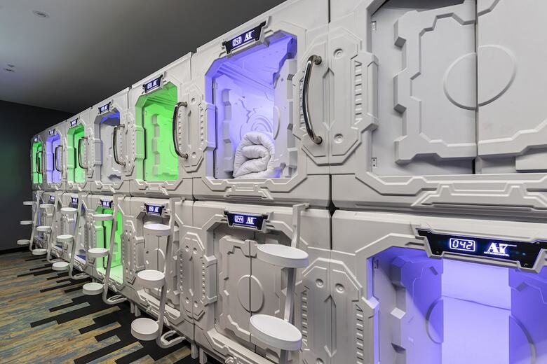 Hostal Art Seven Hostel Capsules