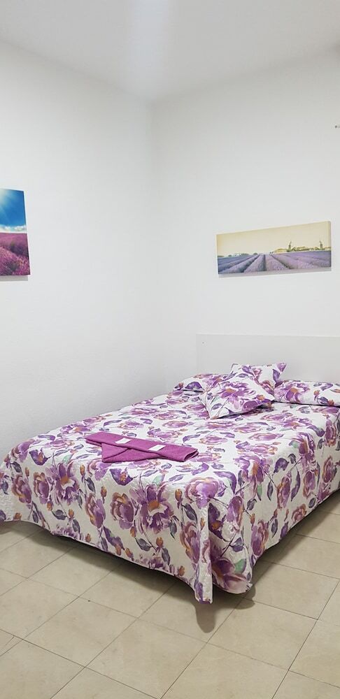 Hostal Loyola - Hostel