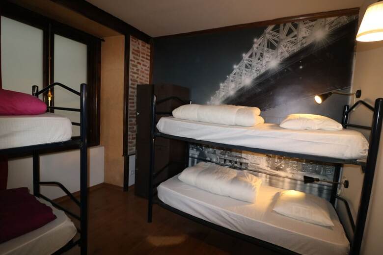Hostal I Love Madrid Hostel