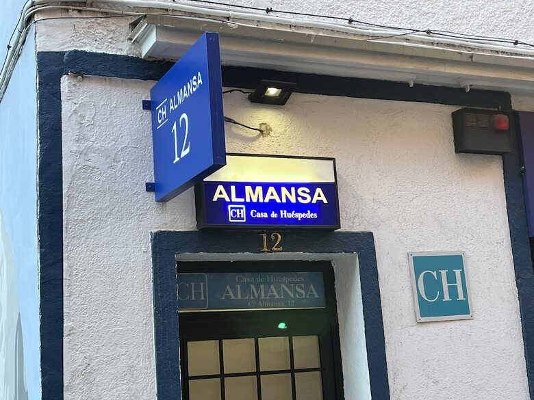 Hostal Casa de Huespedes Almansa