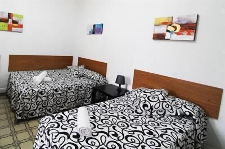 Hostal Helena 2