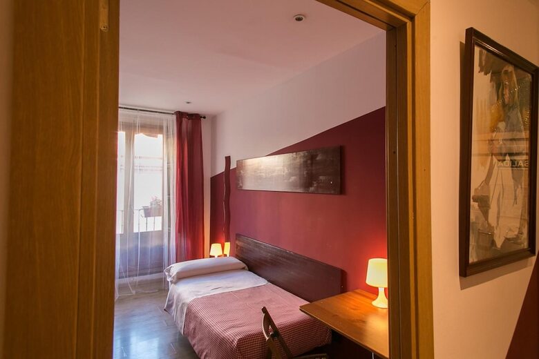 Hostal La Casa De La Plaza