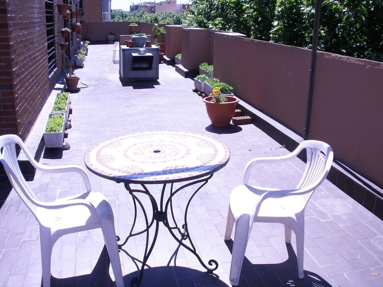 Hostal Hispania Residence - Hostel