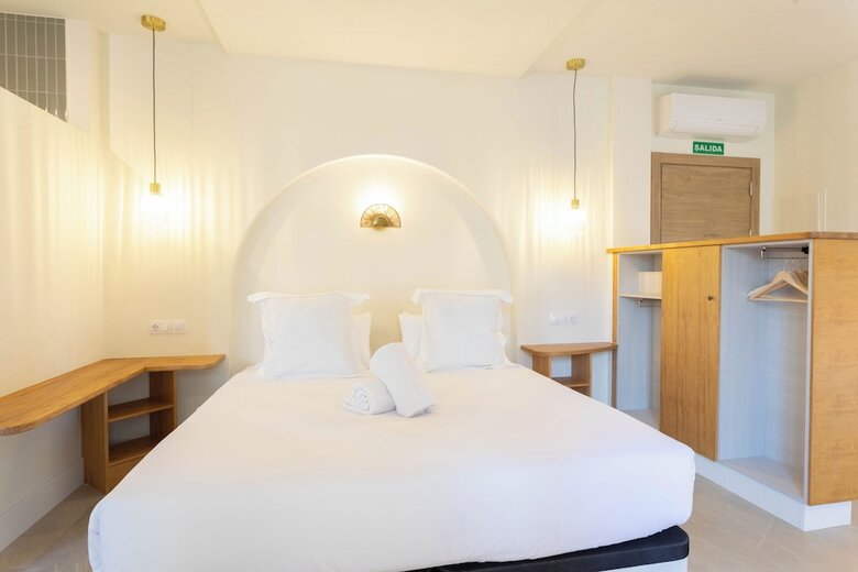 Aparthotel Reina Victoria Mercado