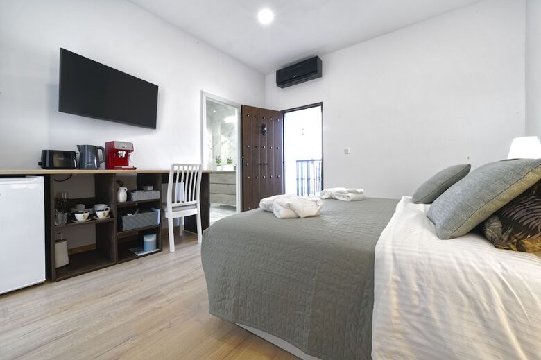 Casa Verde Comfortable Air-conditioned