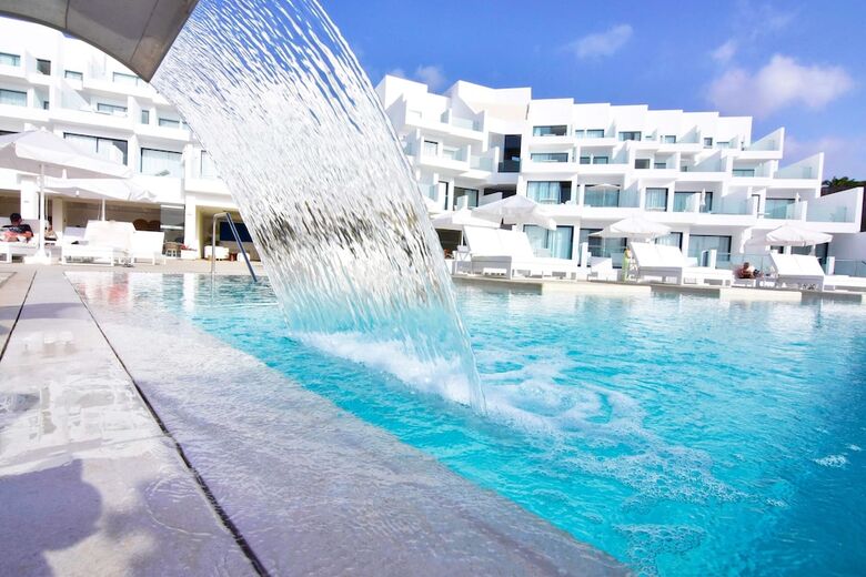 Royal Marina Suites Boutique Hotel