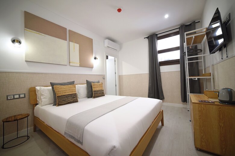Hotel Dobo Azacanes Hostal