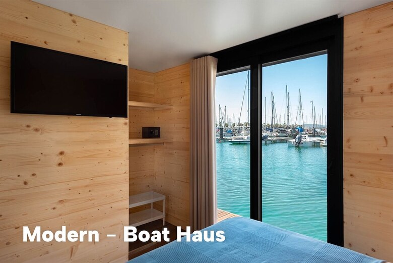Boat Haus Mediterranean Experience Alcaidesa  La Linea