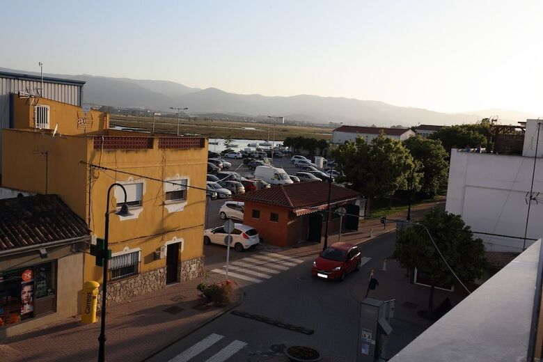 Hostal Palmones